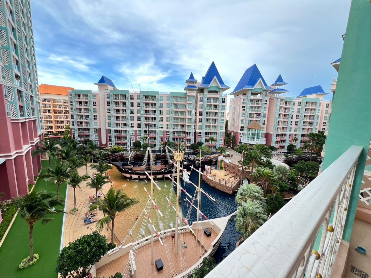 Aparthotel Grande Cariibbean Pattaya By Thita Esterno foto