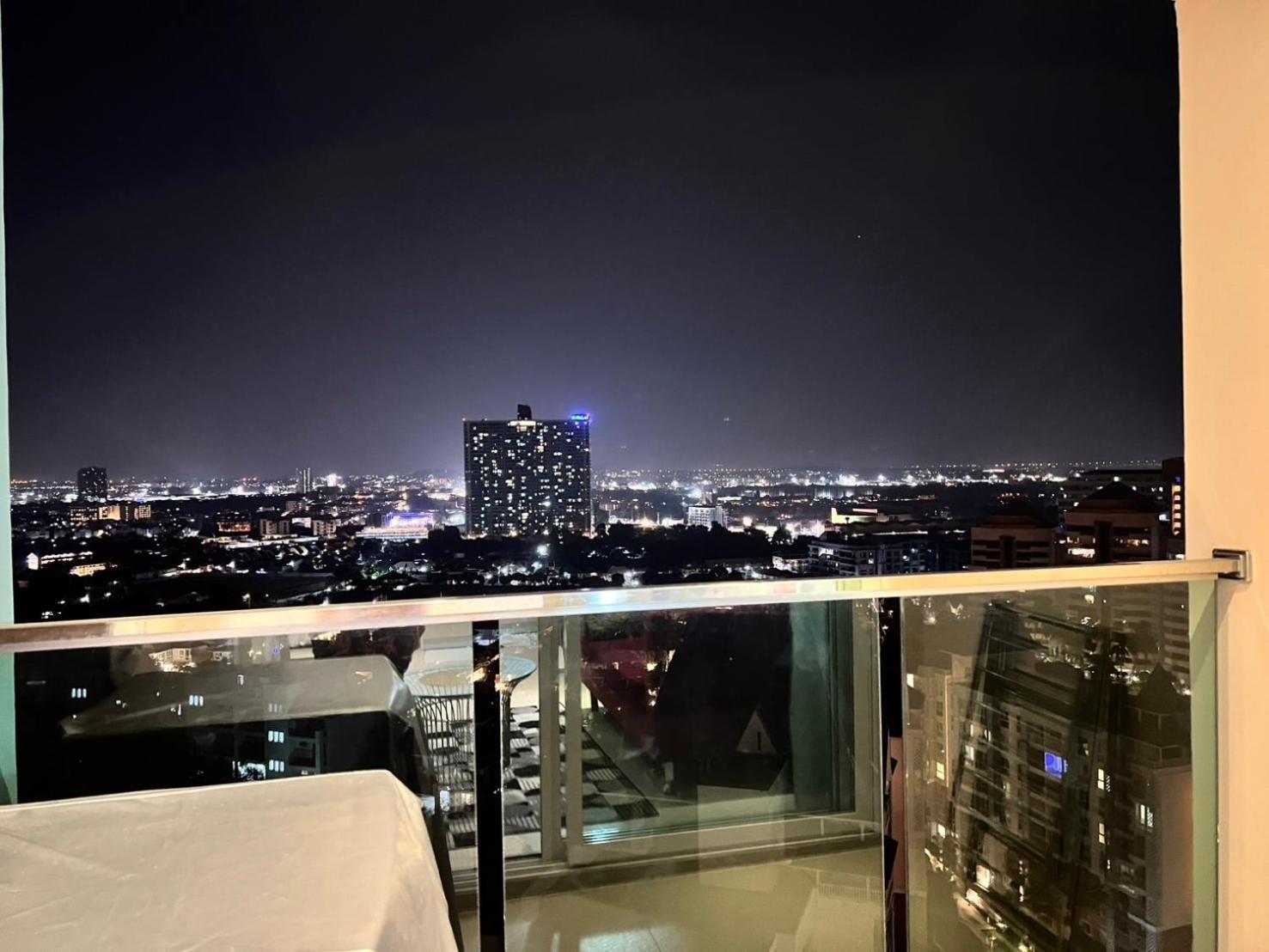 Aparthotel Grande Cariibbean Pattaya By Thita Esterno foto