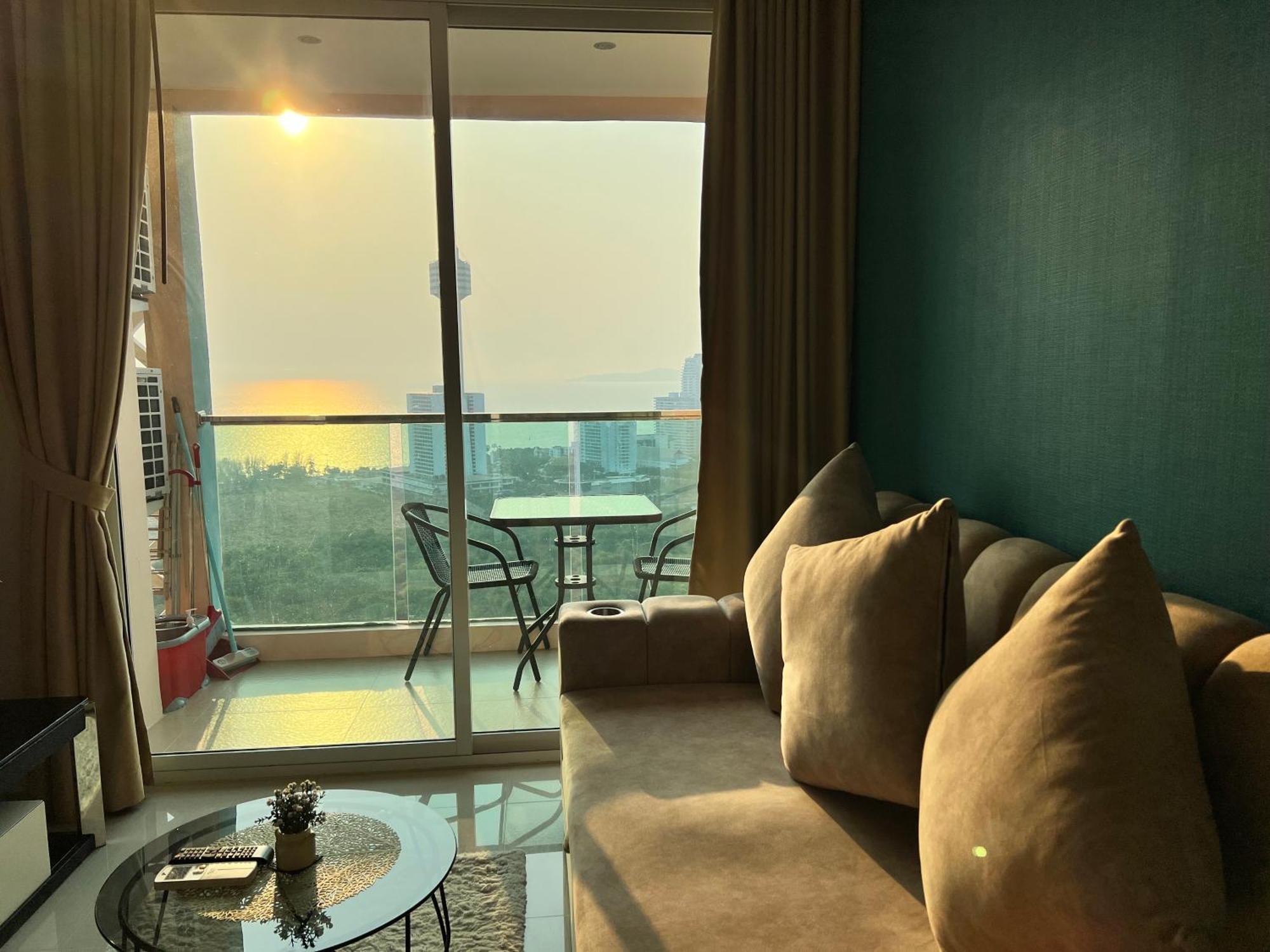 Aparthotel Grande Cariibbean Pattaya By Thita Esterno foto