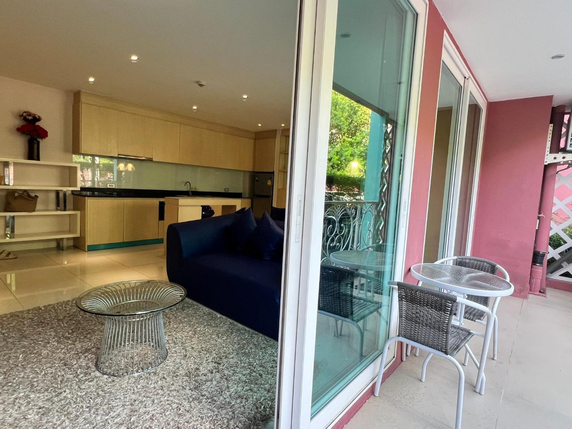 Aparthotel Grande Cariibbean Pattaya By Thita Esterno foto